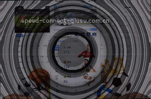 电竞选手指尖悬停的瞬间 屏幕倒映专注的瞳孔